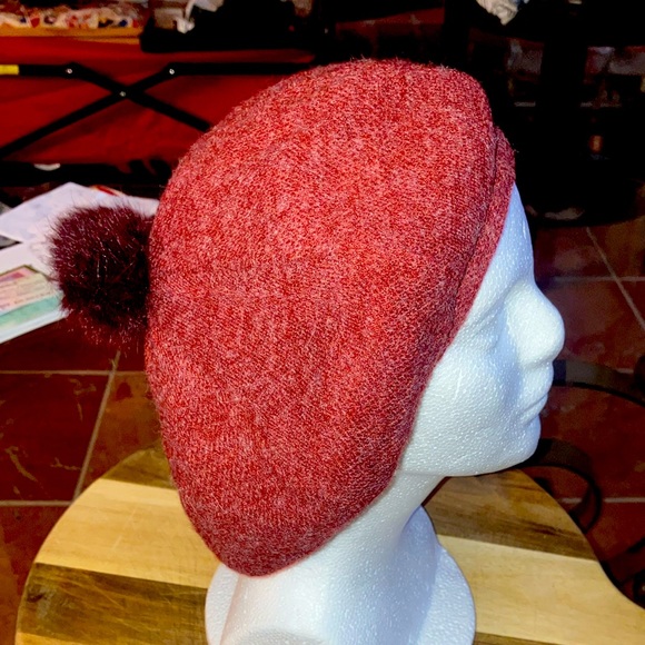 👩‍🎨❤️C C Exclusives Maroon Knit Wool & Acrylic Hat W/Rabbit Fur Accent OS - Picture 2 of 6